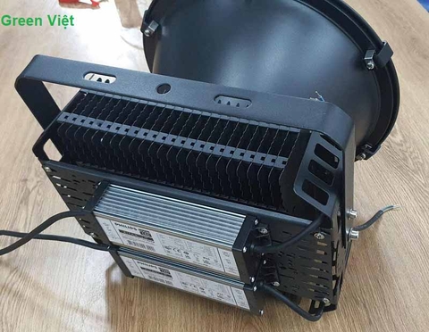 Đèn Pha Led Cẩu Tháp 200W