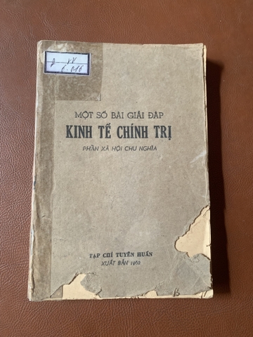 Một Số Bài Giải Đáp Kinh Tế Chính Trị (Phần Xã Hội Chủ Nghĩa)