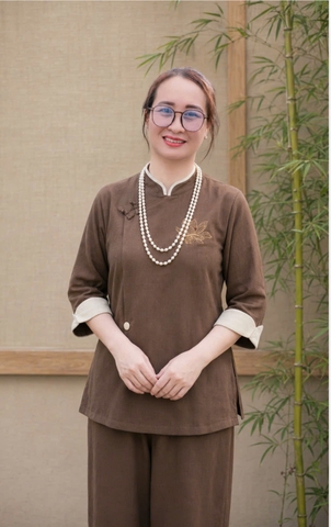 Bộ Thêu Sen Cổ Tàu Đũi Thái