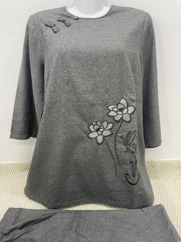 Bộ Pháp Phục Nữ Cách Tân Cổ Tròn Đính Cúc Bọc Thêu Như Ý Vải Linen Tay Lửng Màu Ghi Xám