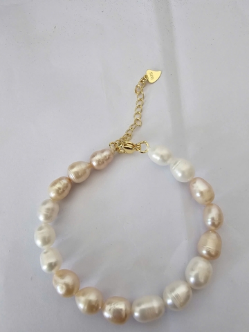 Chuỗi Tay Ngọc Trai Hạt Nhót 17 Hạt 8 mm