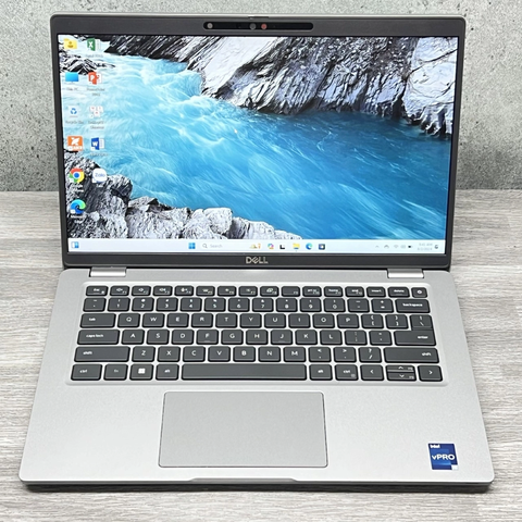 Laptop cũ [99%] Dell Latitude 5330 (i5-1245U | 16GB | 256GB | 13.3 inch FHD) Tặng túi + chuột + bàn di chuột * bảo hàng 03 tháng*