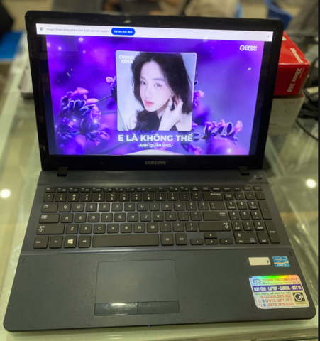 Laptop cũ [70%] SAMSUNG 450R E4 (i5-3230M | 8G | 120G | màn hình 15.6 | Đen | Sạc) Tặng túi + Chuột *BẢO HÀNH 03 THÁNG*