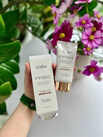 Kem chống nắng dalba UV Essence tone-up 50ml