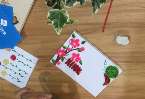 Làm thiệp tết handmade đơn giản với nỉ & giấy xoắn