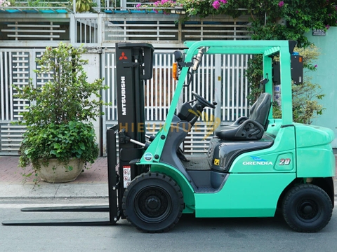 Xe nâng dầu MITSUBISHI FDE20T