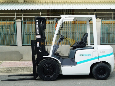 Xe nâng dầu UNICARRIERS FD30T4