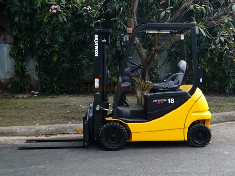 Xe nâng điện ngồi lái KOMATSU FB18-12 mâm xoay độc đáo
