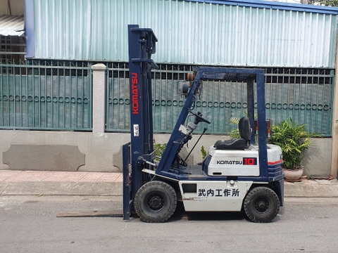 Xe nâng xăng KOMATSU FG10-15
