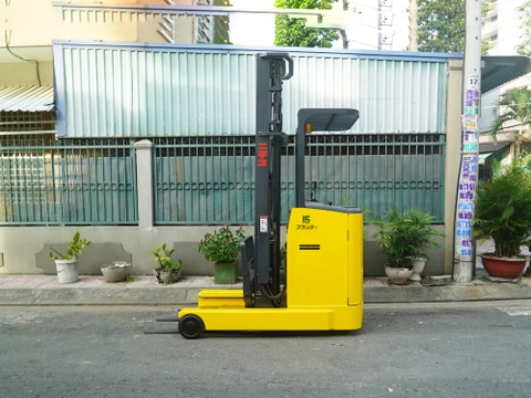 Xe nâng điện đứng lái FBRAW15-63-650M năm 2001, nâng cao 6.5m