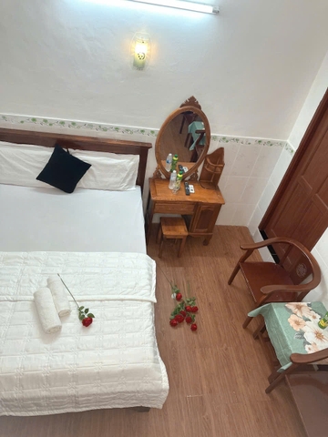 PHÒNG QUẠT GIÁ RẺ(NGÀY + ĐÊM 24H)