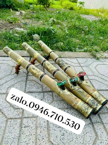 Điếu nứa bọc đồng nổi nỏ ngọc