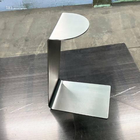 Glass-Top Side Table - Bàn phụ kính GLASSTOP