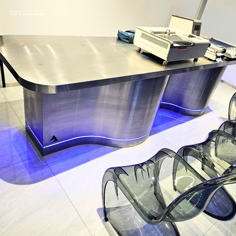 CRUDIN Arched Glass-Top Dining Table - Bàn ăn CRUDIN khung vòm