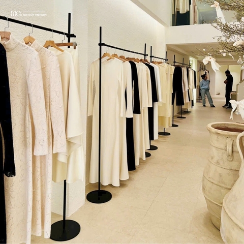 3m Round-Base Clothing Rack - Sào treo đế tròn 3m