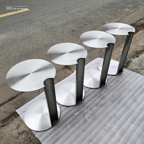 Fullmoon Polished Stainless Steel Table - Fullmoon Inox