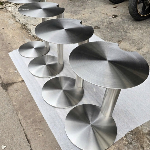 Fullmoon Polished Stainless Steel Table - Fullmoon Inox