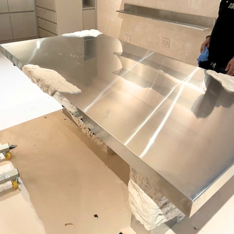 Faux-Stone Painted Steel Dining Table - Bàn ăn Inox sơn giả đá