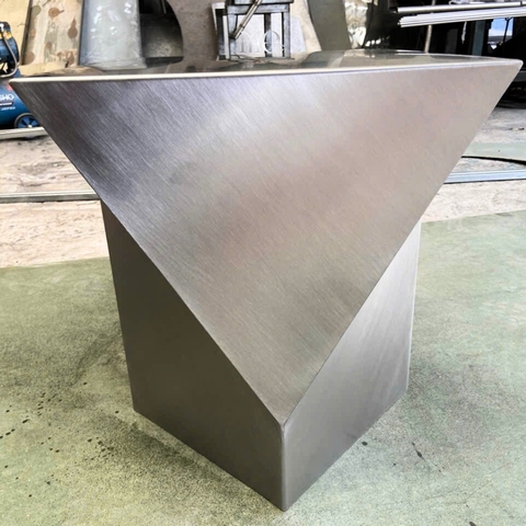 Stainless Steel Cube Table – Crystal | Hairline Finish - Bàn Inox Crystal – Hoàn thiện Hairline
