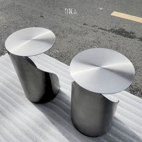 Curved-Rim Round Side Table - Bàn vành cong tròn