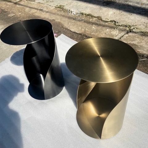 Curved-Rim Round Side Table - Bàn vành cong tròn