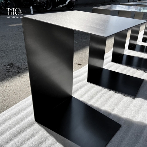 Titan-Plated Edge Table 400 - Bàn phụ Titan + Nano