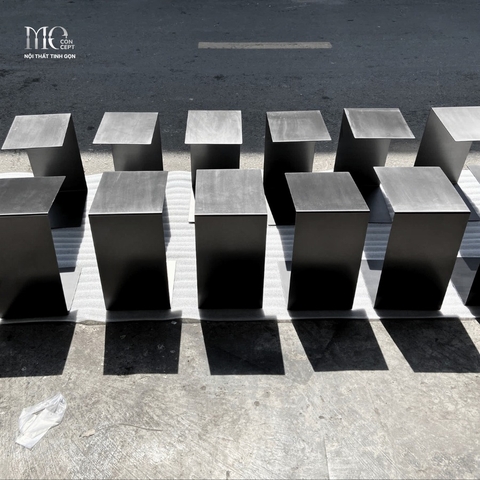 Titan-Plated Edge Table 400 - Bàn phụ Titan + Nano