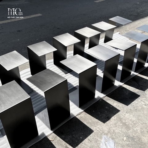 Titan-Plated Edge Table 400 - Bàn phụ Titan + Nano