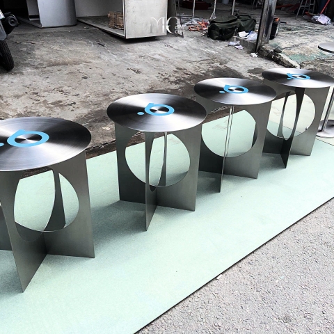Bàn tròn inox 304 hiệu ứng ly tâm / Centric Stainless Side Table