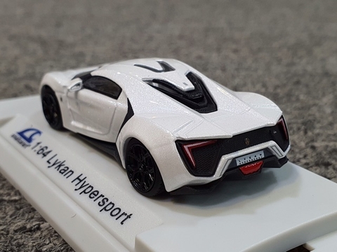 lykan hypersport trắng