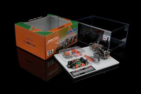 Mazda 787b and Mazda R26B Rotary Engine (1/18)