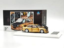 Xe Mô Hình BMW E30 1:64 Demon King Auto (Moon Gold)