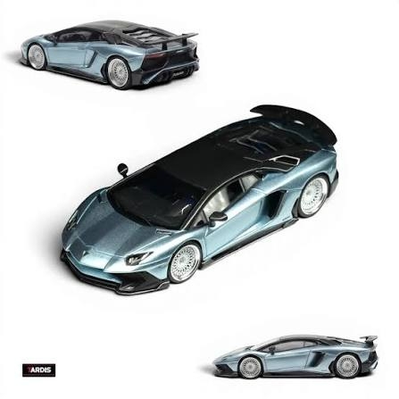 Lamborghini LP750-4SV ICE BLUE