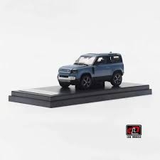 Land Rover Defender 90 Blue