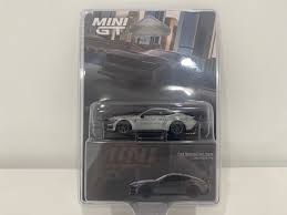 Ford Mustang Dark Horse Chrome Silver (Chase)