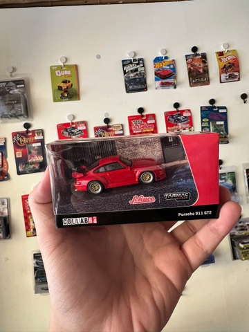 Porsche 911 (993) GT2 Red