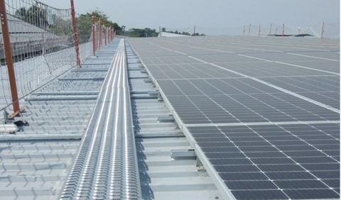 Sàn Thao Tác Điện Mặt Trời – Giải Pháp Lối Đi Bảo Trì Solar Bằng Thép