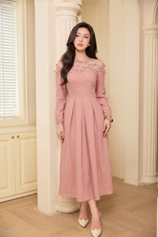 Pink Organza Flared Dress cách tân