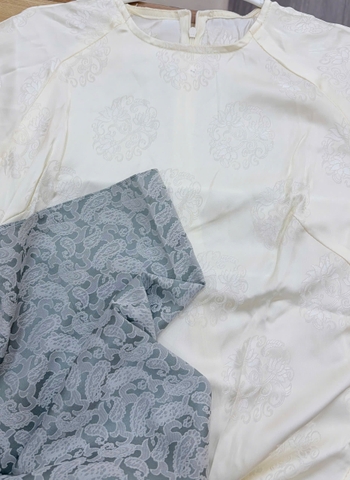 AD kem cổ tròn ht hoa tròn + quần vân công xám(L) CS2