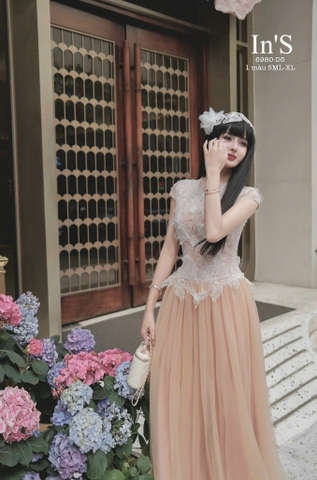 VT nâu ren cộc tay đính cúc