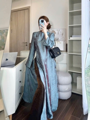 AD cổ tròn xanh đậm vân hoa viền nâu + quần nâu vân hoa cùng chất CS1