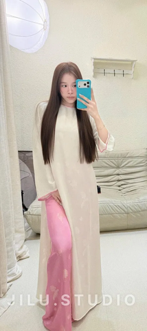 AD trắng cổ tròn hồng in ht hoa + quần hồng cùng chất in hoa