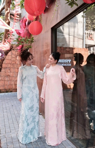 Ad tơ xanh vân lá 4 tà cổ tròn