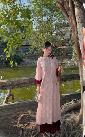 AD lụa thọ hồng viền đỏ tay nhung đính nơ