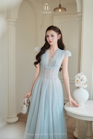 VT xanh dương ren lưới cổ V