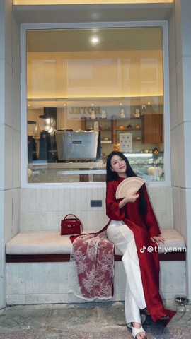AD đỏ vân hoa lót ren trắng + quần kem vân hoa CS1
