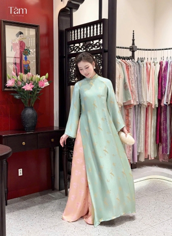 AD gấm lụa xanh hoa vàng 4 tà quần gấm lụa hồng CS1