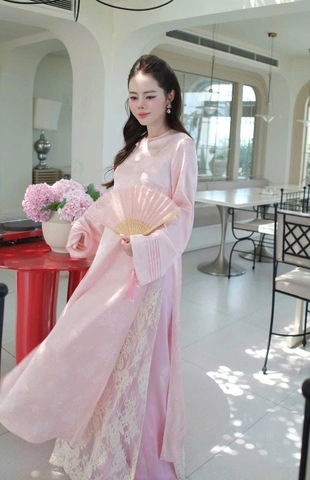 AD gấm hồng cổ tròn lót ren hoa 3 tag nơ xoắn + quần lụa hồng hoa CS1