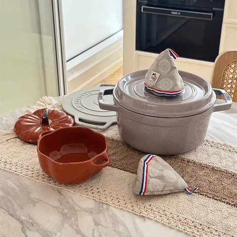 Set 2 lót tay chống nóng staub màu beige