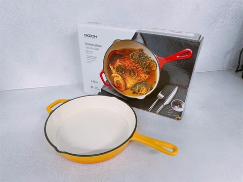 Chảo gang cán dài GKOCH FR26H 26cm màu vàng